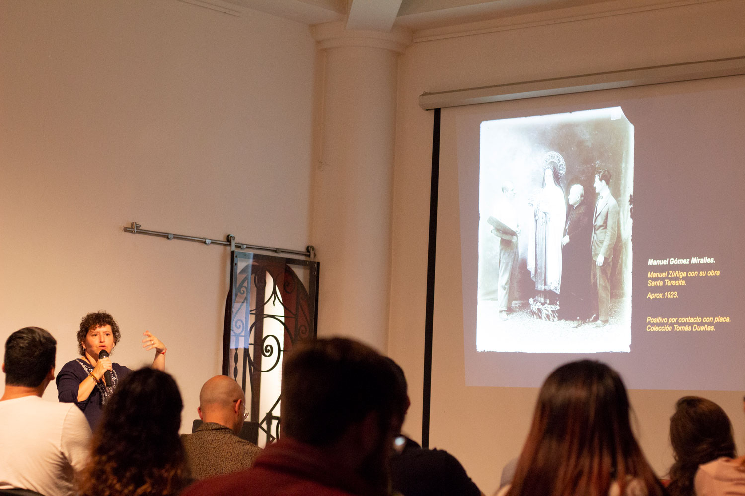 fotografia personas en curso